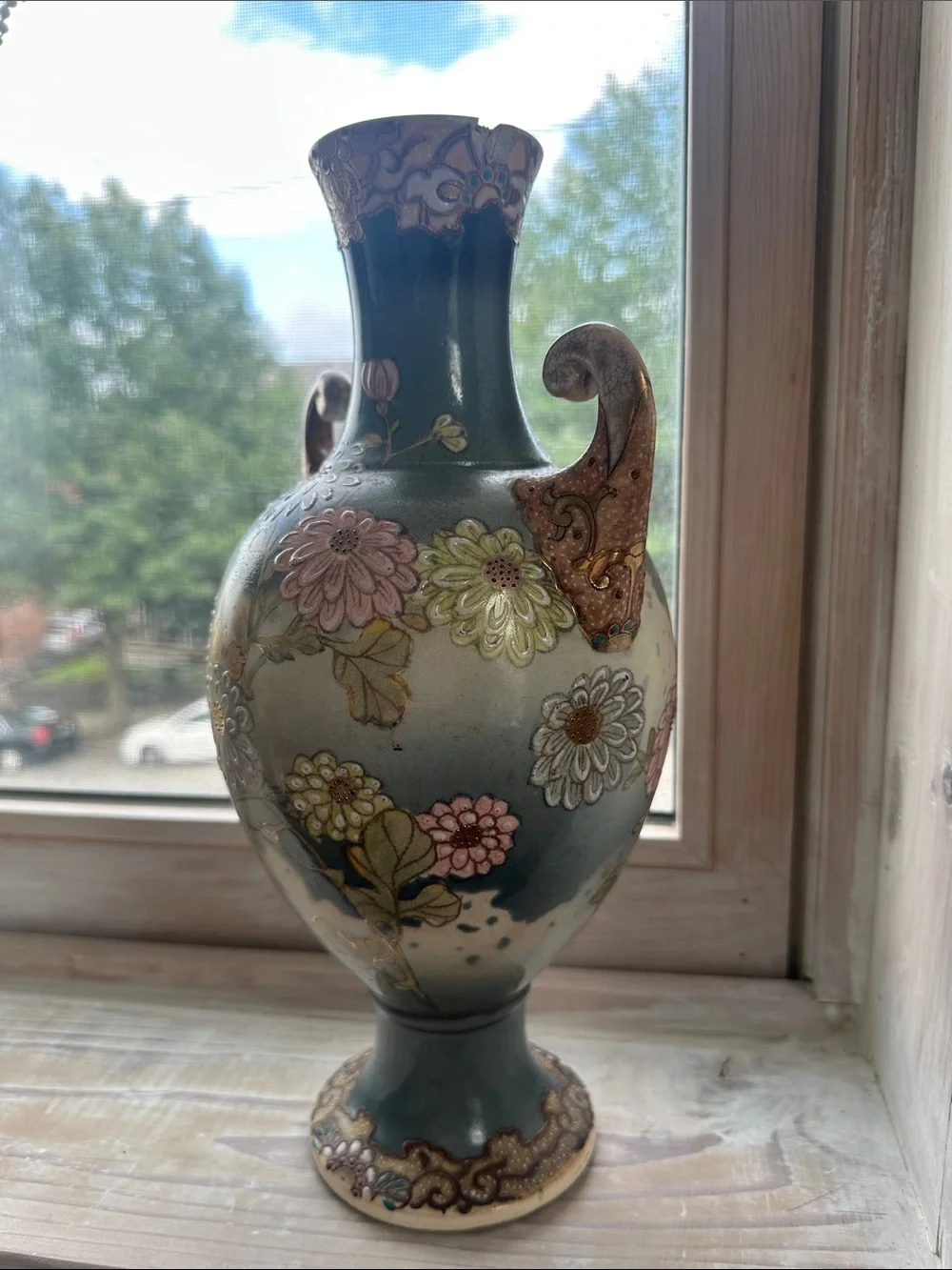 N/A vintage vase